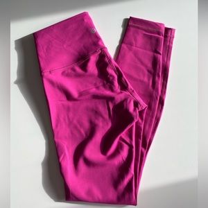 Lululemon size 6 Wunder Train